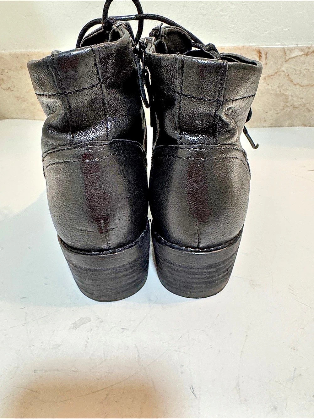 Comfortiva Cordia Leather Ankle Boot Boots - Black. EUC. Size 6M - Picture 5 of 10